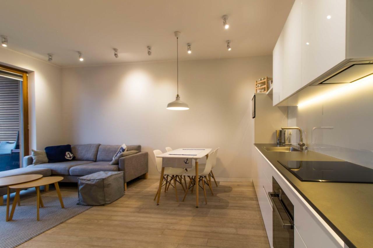 Nadmorski Dwor Wood Apartment Гданськ Екстер'єр фото