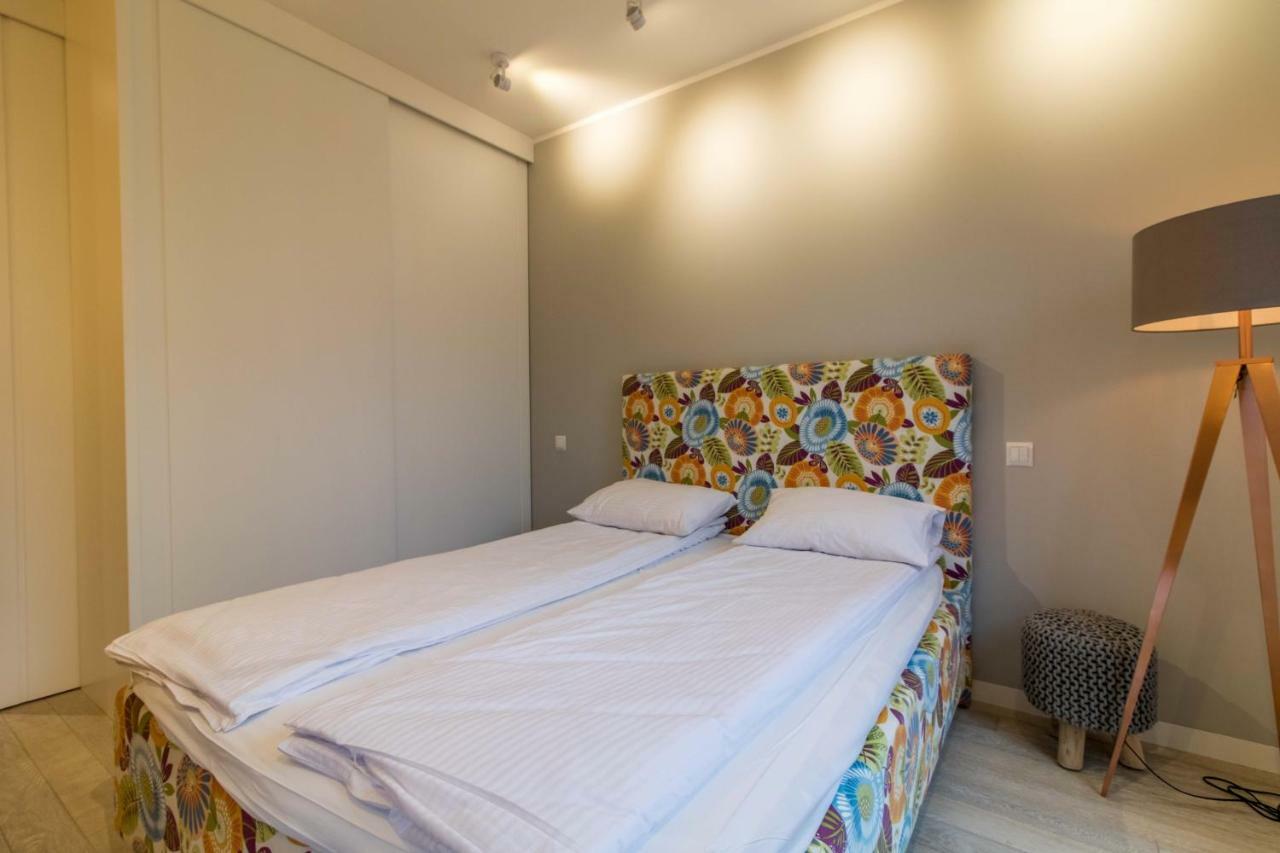 Nadmorski Dwor Wood Apartment Гданськ Екстер'єр фото
